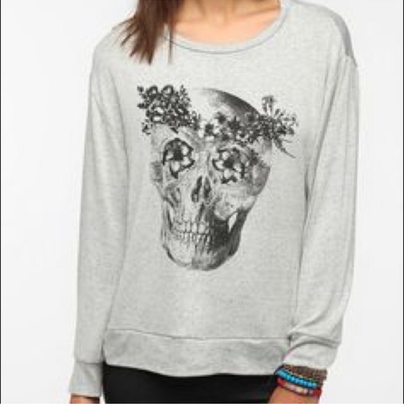 Revolve Daydreamer floral skull transfer print pull over top - Picture 1 of 15